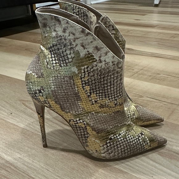 Snakeskin Style Ankle Boots - Picture 1 of 3